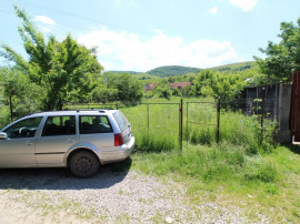 Teren intravilan in Boș, la 8 km de Hunedoara, 1200mp