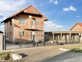 Casă 4 camere de vânzare Carani, 15 km de Timisoara
