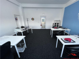 BIROURI DE INCHIRIAT- 200 EURO- disponibile ultimele 3 birou