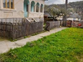 0% Comision Casa traditionala la 25 km de Topoloveni-Arges!