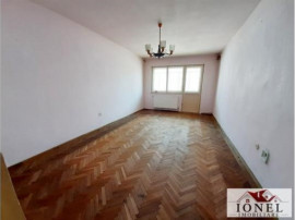 Apartament 3 camere foste proprietati in Alba Iulia, Cetate