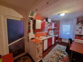 Apartament elegant, parter, zona URA, Bacau