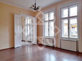 Birou 2 camere de inchiriat, zona pietonala Oradea