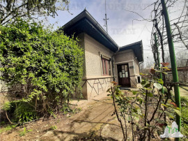 Casa la curte cu livada/teren 1274 mp in Bragadiru