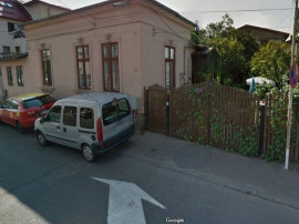 Apartament cu 4 camere in casa Ploiesti - Licitatie id 11243