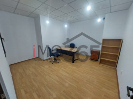 Birou/spatiu de &icirc;nchiriat Craiovei l&acirc;ngă Școala 11 - uti