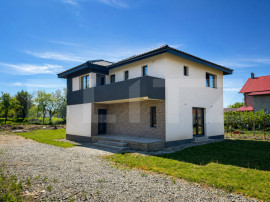 Casa P+1, 4 camere, 135 mp, Zona Dumbrava