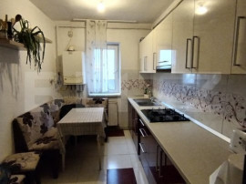 Apartament cu 2 camere semidecomandat, 50 mp, 4/4, zona Pia?