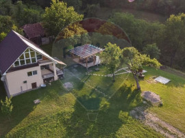 Casă de v&acirc;nzare zona Bratca, 5 camere, 12 375 teren