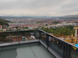 Casa tip duplex cu terasa circulabila in zona METRO Floresti