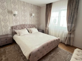 Apartament de vanzare, cu 3 camere, etaj intermediar, decoma