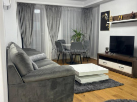 Unirii - 2 camere - centrala proprie - loc de parcare