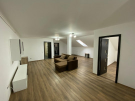 Sub pretul pietei! Apartament 2 camere/decomandat/mansarda/Porii