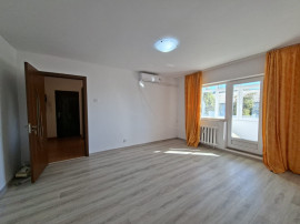 Str.Bicaz-apartament 2 camere SD-46mp-renovat-PVC-aer c.-balcon