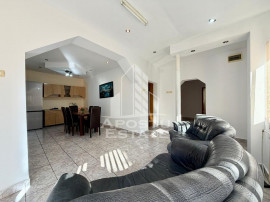 Casa individuala 4 camere,centrala proprie, semimobilata,...