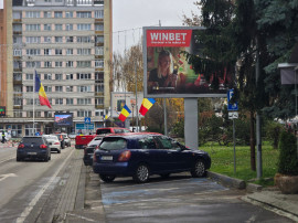 Vand spatiu comercial in Deva, zona 1 Decembrie (Ultracentral), 49 mp