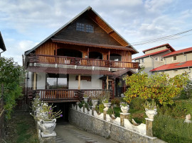 Unde Tradiția &Icirc;nt&acirc;lnește Confortul &ndash; Domeniu Rustic 3
