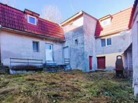 Casă / Vilă cu 2 camere de v&acirc;nzare