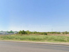 Teren de Leroy Merlin 1100 mp