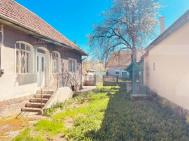 Casa si gradina in Bodoc