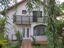 Casă P+M de v&acirc;nzare &icirc;n Șendreni &ndash; 162 mp, teren 700...