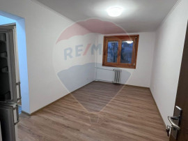 Apartament cu 2 camere de v&acirc;nzare in zona Velenta