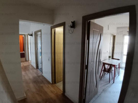 Racadau - Apartament 3 camere, decomandat, etaj 3/8!