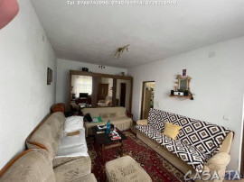 Casa 3 Camere, Strada Zambilelor