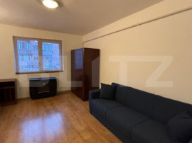 Cameră de cămin cu baie și bucătărie proprie