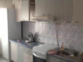 Republicii, zona buna, 2 camere, decom., etaj 3