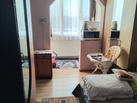 Garii, garsoniera, etaj 2