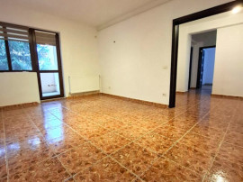Apartament 3 camere Ultracentral etaj 1