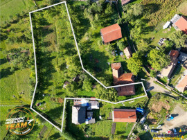 FILM! 3.000 mp teren intravilan cu proprietate traditionala