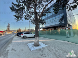Spatiu comercial de inchiriat 15 parcari in Ilfov