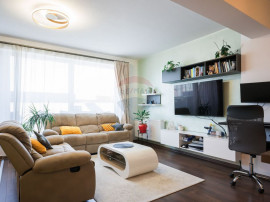 Apartament 3 camere tip duplex cu parcare si boxa la Maur...