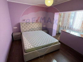 DE INCHIRIAT APARTAMENT 4 camere zona centrala