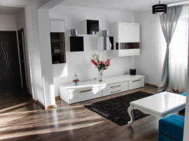 Apartament 2 camere Tractorul -Coresi,mobilat,136000 Euro
