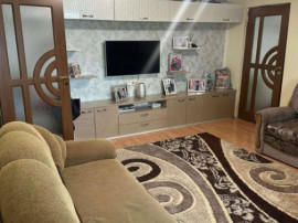 VANZARE APARTAMENT 2 CAMERE, 53MP,MOBILAT