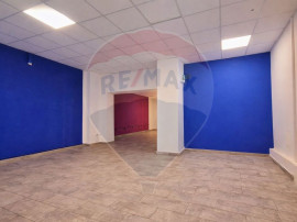 Spațiu comercial de 140mp de &icirc;nchiriat Prelungirea Fere...