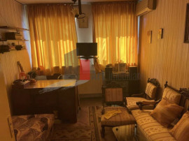 APARTAMENT 3 CAMERE -IANCU DE HUNEDOARA/ LANGA GUVERN