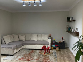 Apartament 2 camere Tractorul,mobilat,parcare,gradina,135000