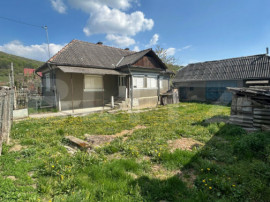 ???? Casă cu teren generos de 2.300 mp &icirc;n Cășeiu