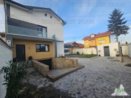 Vila 5 camere de cu garaj subteran in Chiajna
