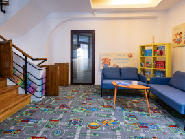 Vila de inchiriat-Pretabila activitati diverse-Zona Carol