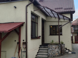 Casa de vanzare, 100 mp, zona Parcul Regina Maria