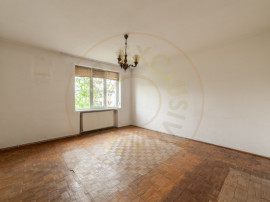 Apartament 2 camere et 3/4 Central, Pitesti