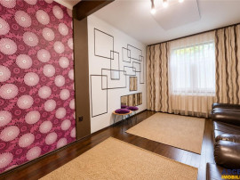 Apartament decomandat, 2 locuri parcare, Calea Bucuresti, A