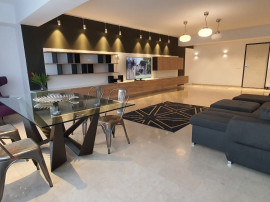 Apartament 4 camere l Bloc Boutique l Vedere Lac