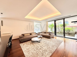 APARTAMENT SPECTACULOS l GRADINA 100 MP l 2 GARAJE l GYM ...