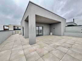 Penthouse 4 Camere I Hercesa Vivenda